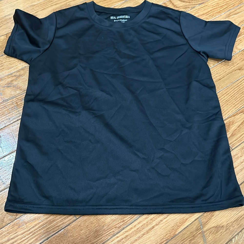 Boys real essentials performance T-shirt